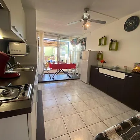Apartment T2 Lumineux Avec Jardin, Proche A Narbonne - 4 Pers, Equipement Complet, Environnement Calme - Fr-1-795-27 *