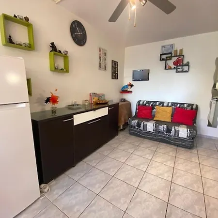 T2 Lumineux Avec Jardin, Proche A Narbonne - 4 Pers, Equipement Complet, Environnement Calme - Fr-1-795-27 * Pollestres